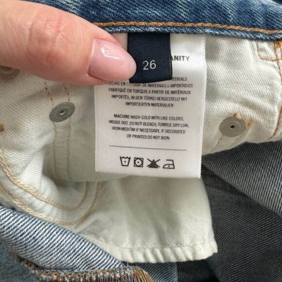 (Citizens of Humanity) Ayla Raw Hem Crop Jeans in Doheny - Picture 12 of 12